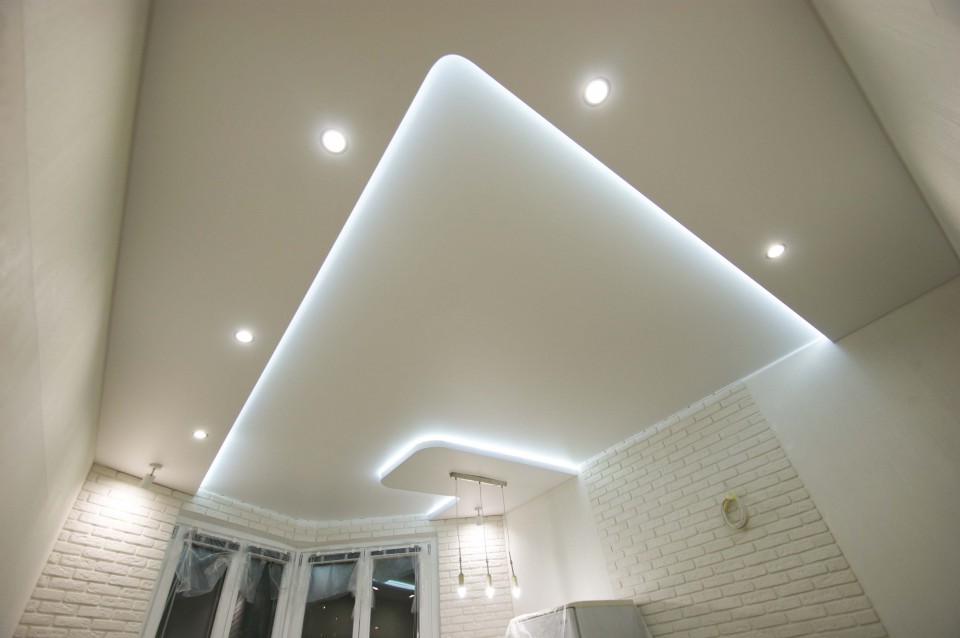 Заказать парящие натяжные потолки в г. Елабуга